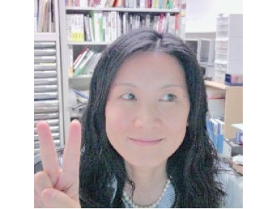京都大学　理学研究科国際教育室　鈴木あるの先生